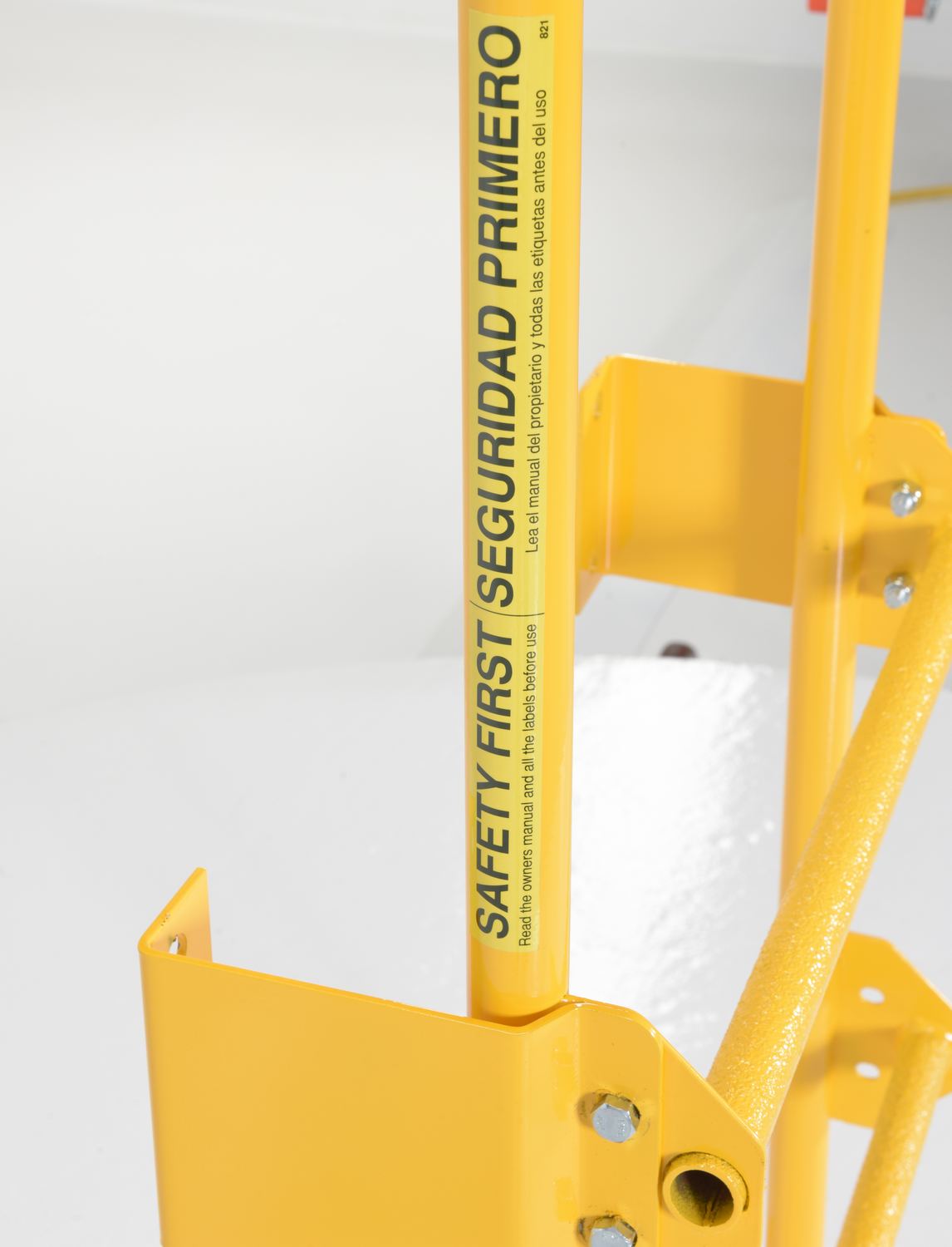 Vestil Manufacturing Corp Walk-Thru Style Dock Ladders– – Now available at MTN Shop US. - imagen 4