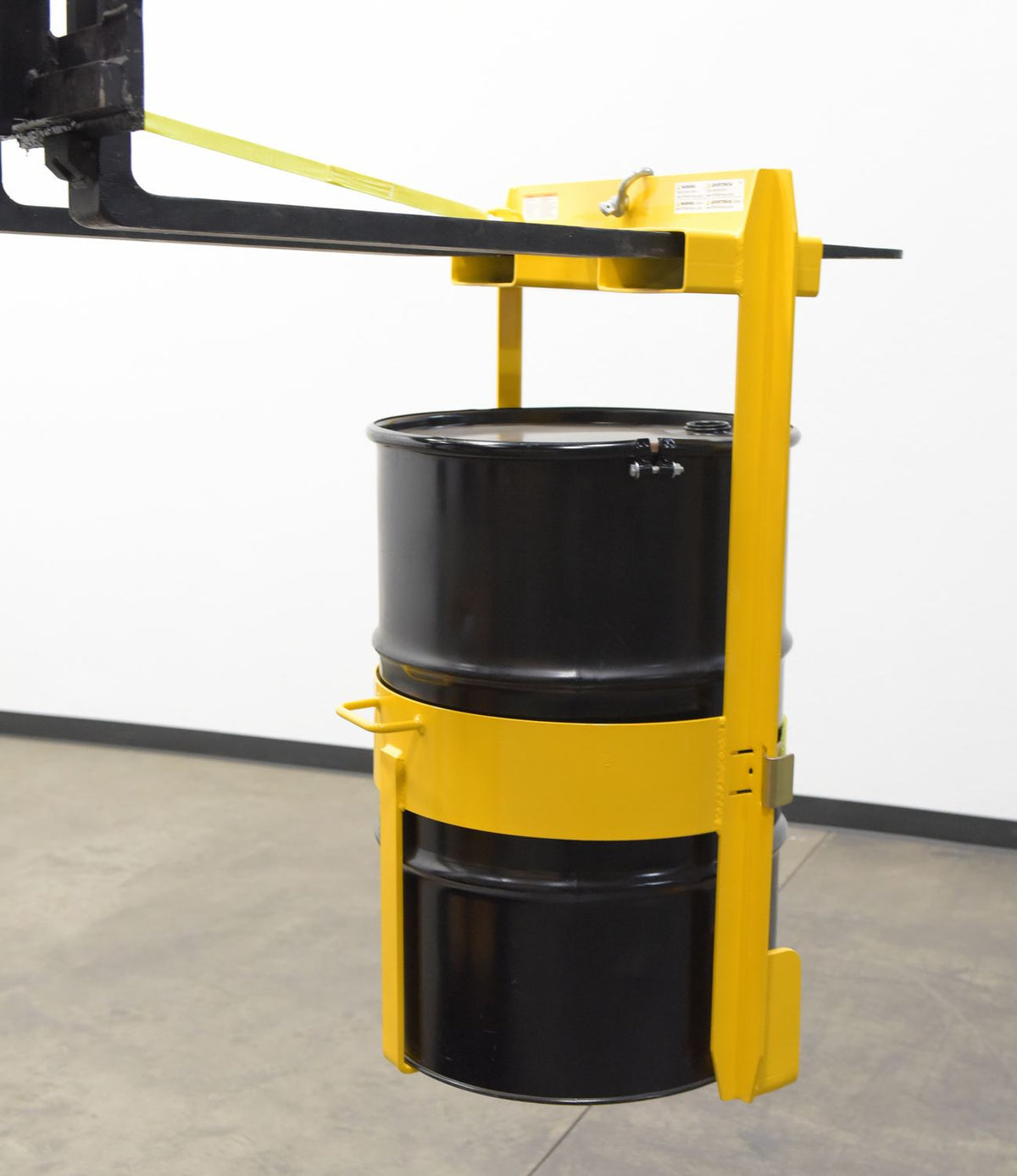 Elevador aéreo de tambores de Vestil Manufacturing Corp– – Ahora disponible en MTN Shop US.