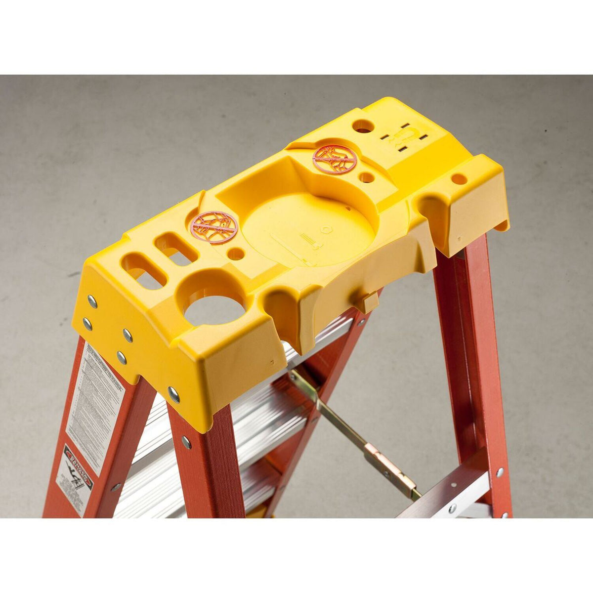 Escaleras de mano de fibra de vidrio de Vestil Manufacturing Corp– – Ahora disponibles en MTN Shop US.