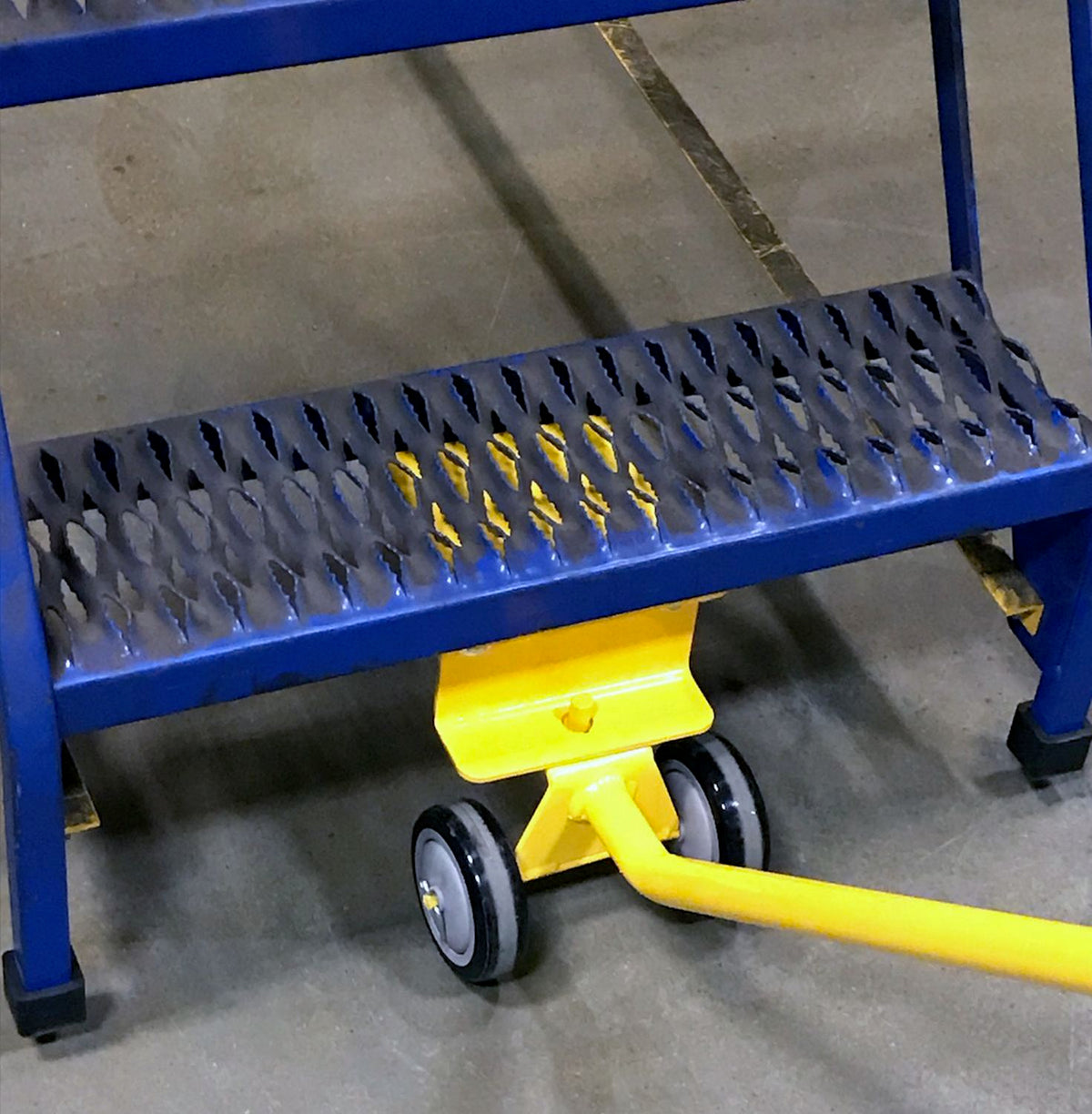 Transportador de escalera Vestil Manufacturing Corp– – Ahora disponible en MTN Shop US. - imagen 8