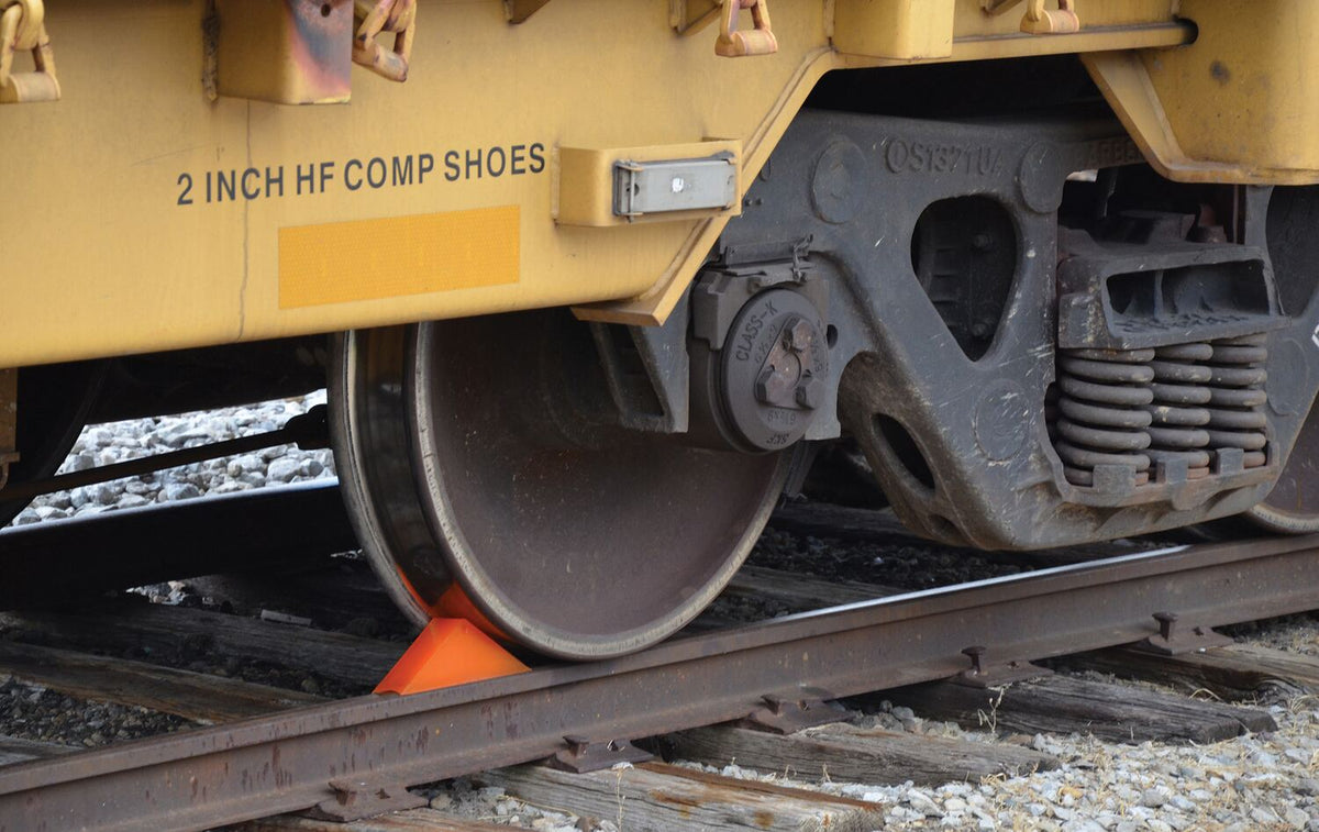 Calzo magnético para ruedas de vagones de ferrocarril de Vestil Manufacturing Corp– – Ahora disponible en MTN Shop US. - imagen 2