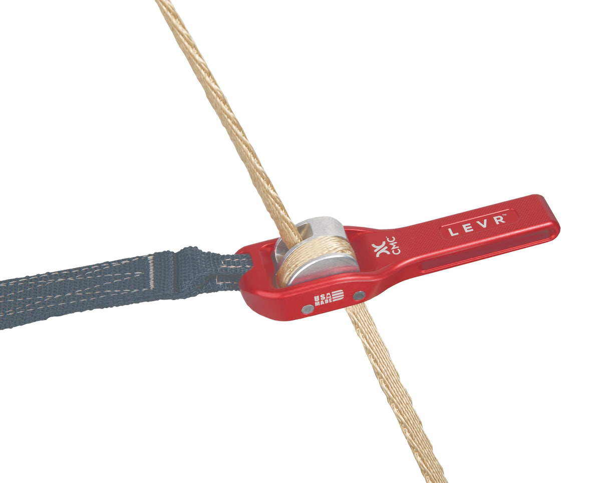 CMC LEVR Escape System, firefighter escape system with descender and line, SKU 500360, alternate view - imagen 3