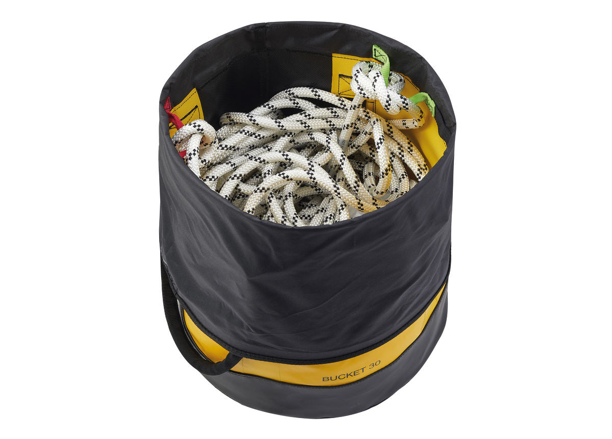 Bolsa para cuerdas Petzl Bucket 30 – Para trabajar cómodamente son necesarias buenas herramientas: mochilas, guantes, accesorios... Petzl ofrece toda una línea de accesorios innovadores. – Ahora disponible en MTN Shop US. - imagen 7