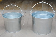 Baldes galvanizados, de acero inoxidable y de bronce de Vestil Manufacturing Corp– – Ahora disponibles en MTN Shop US.