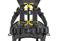 Petzl VOLT harness upper chest and shoulder straps view - imagen 4