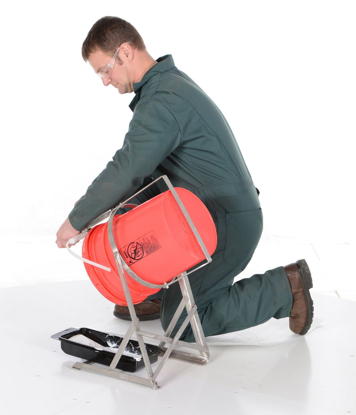 Volcadores de cubos manuales de Vestil Manufacturing Corp– – Ahora disponibles en MTN Shop US.