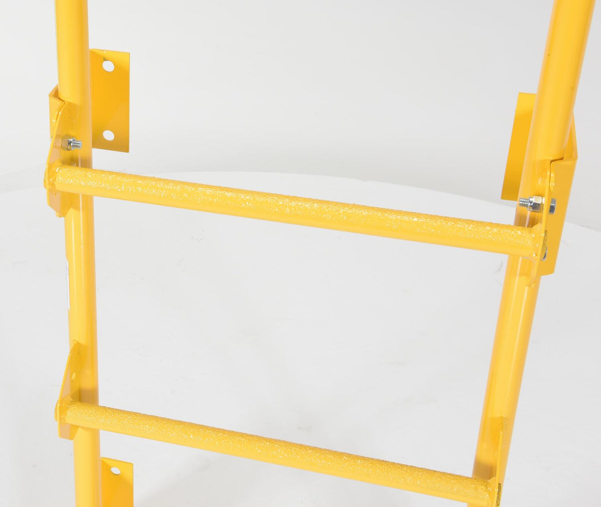 Vestil Manufacturing Corp Walk-Thru Style Dock Ladders– – Now available at MTN Shop US. - imagen 5