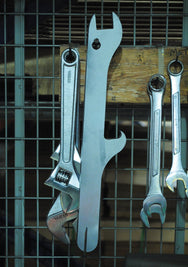 Herramienta para tapa de tambor Vestil Manufacturing Corp– – Ahora disponible en MTN Shop US.