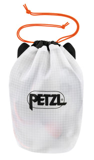Linterna frontal Petzl NAO® RL: ¡con 750 lúmenes de potencia, NAO + establece el estándar para actividades nocturnas desafiantes! Es inteligente, programable y totalmente dedicado al rendimiento. – Ahora disponible en MTN Shop US. - imagen 9