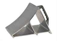 Calzos para ruedas de aluminio de Vestil Manufacturing Corp– – Ahora disponibles en MTN Shop US. - imagen 3