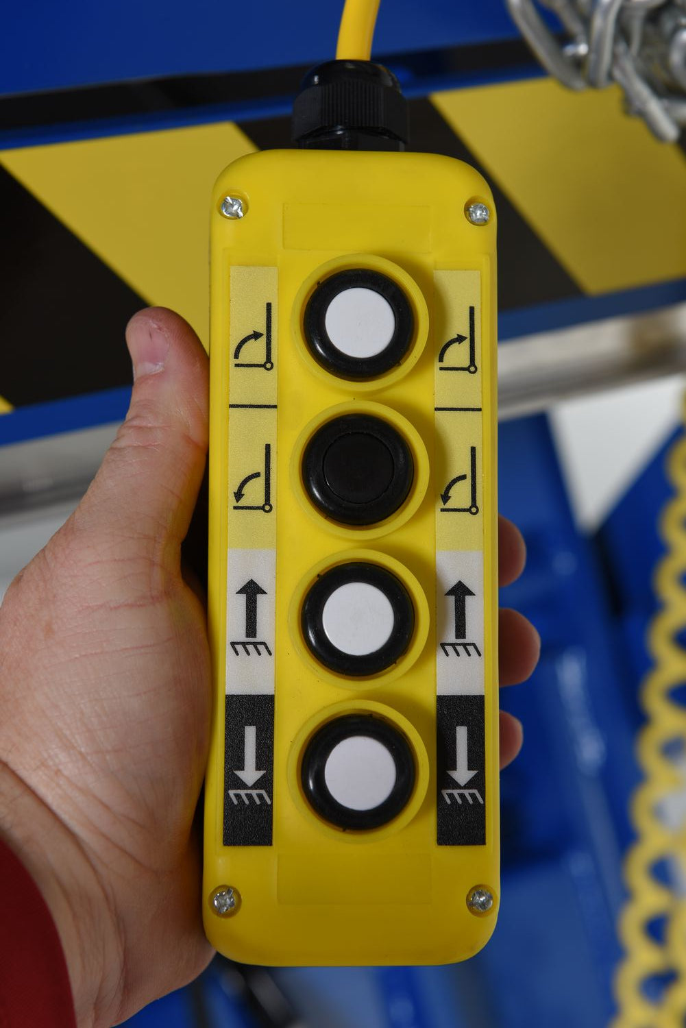 Mesas de tijera elevadoras e inclinables de Vestil Manufacturing Corp– – Ahora disponibles en MTN Shop US.