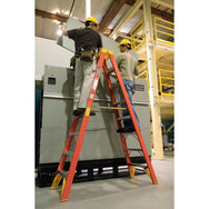 Escaleras frontales gemelas de fibra de vidrio de Vestil Manufacturing Corp– – Ahora disponibles en MTN Shop US.