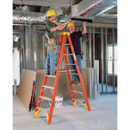 Escaleras frontales gemelas de fibra de vidrio de Vestil Manufacturing Corp– – Ahora disponibles en MTN Shop US.