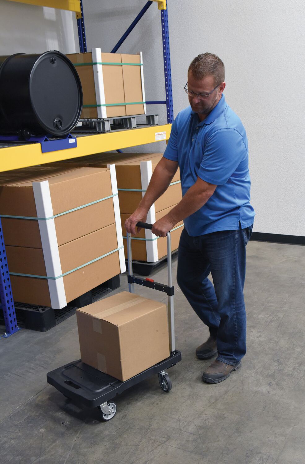 Carro de plástico plegable de Vestil Manufacturing Corp– – Ahora disponible en MTN Shop US.