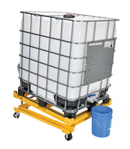 Soportes inclinables para IBC de Vestil Manufacturing Corp con bolsillos para horquillas y carro basculante para IBC: ahora disponibles en MTN Shop US.