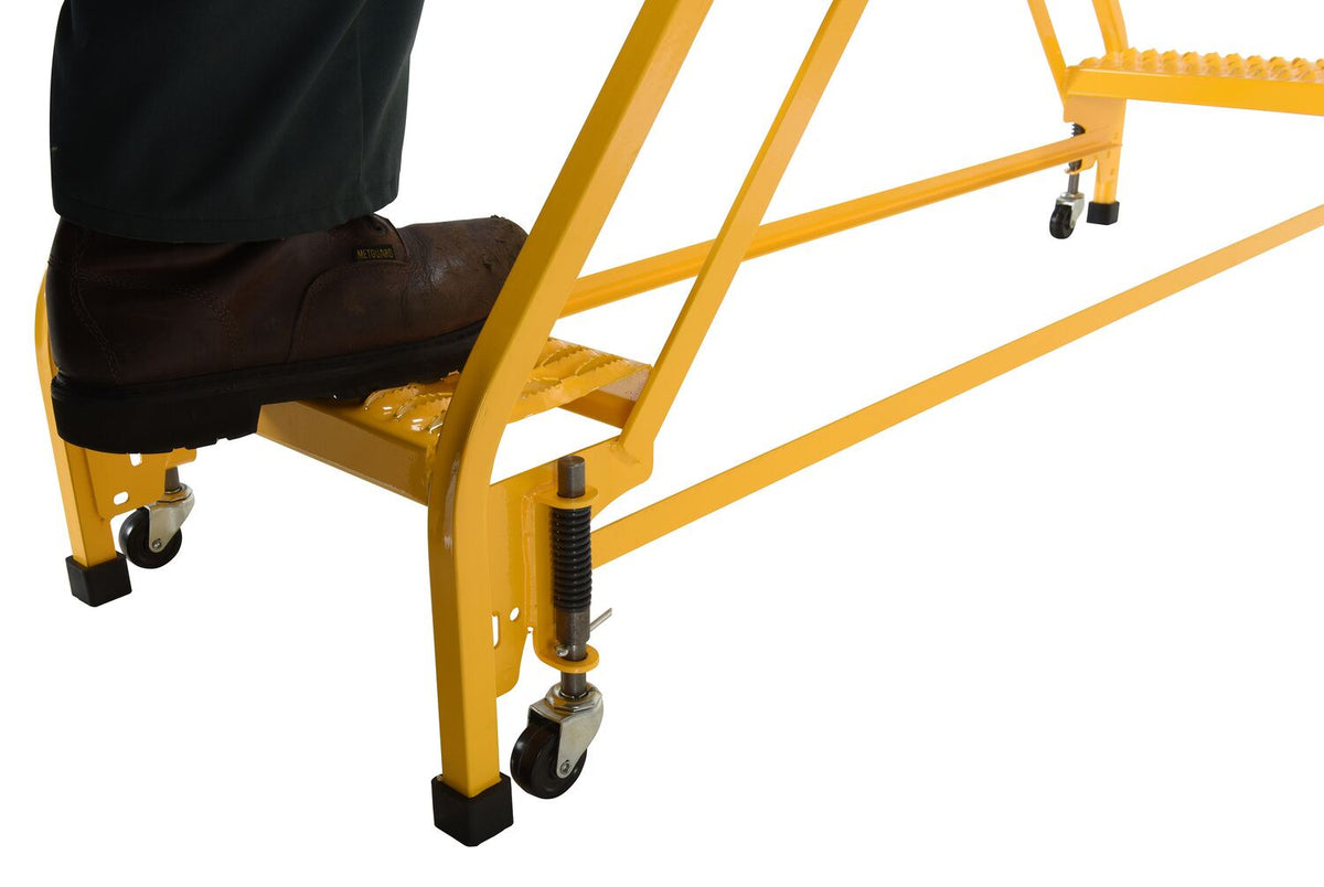 Escaleras de mano de doble cara de Vestil Manufacturing Corp– – Ahora disponibles en MTN Shop US.