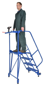 Escaleras móviles Tip-N-Roll de Vestil Manufacturing Corp– – Ahora disponibles en MTN Shop US.