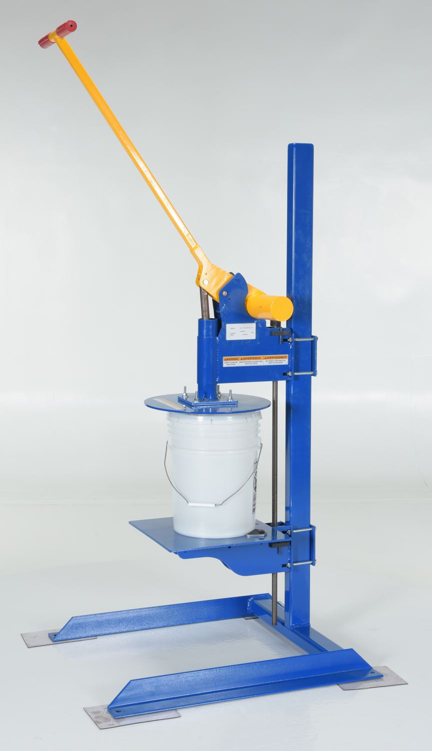Prensa para cerrar tapas de cubos Vestil Manufacturing Corp– – Ahora disponible en MTN Shop US.