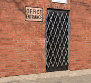 Puertas de tijera galvanizadas de Vestil Manufacturing Corp– – Ahora disponibles en MTN Shop US. - imagen 8