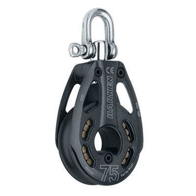 Polea única Harken Black Magic de 75 mm - Giratoria: las poleas Black Magic Air destacan en el manejo de cargas estáticas y dinámicas altas, particularmente en escenarios con desafíos de fricción, gracias a sus notables relaciones resistencia-peso y rodamientos de rodillos de alta carga y rodamiento libre. El versátil grillete de polea ofrece bloqueo o giro en doble dirección para evitar que la cuerda se tuerza. – Ahora disponible en MTN Shop US.
