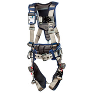 Arnés de posicionamiento estilo construcción 3M™ DBI-SALA® ExoFit™ STRATA™: vista frontal con hebillas de conexión rápida y cinturón corporal/almohadilla para cadera con anillos en D laterales