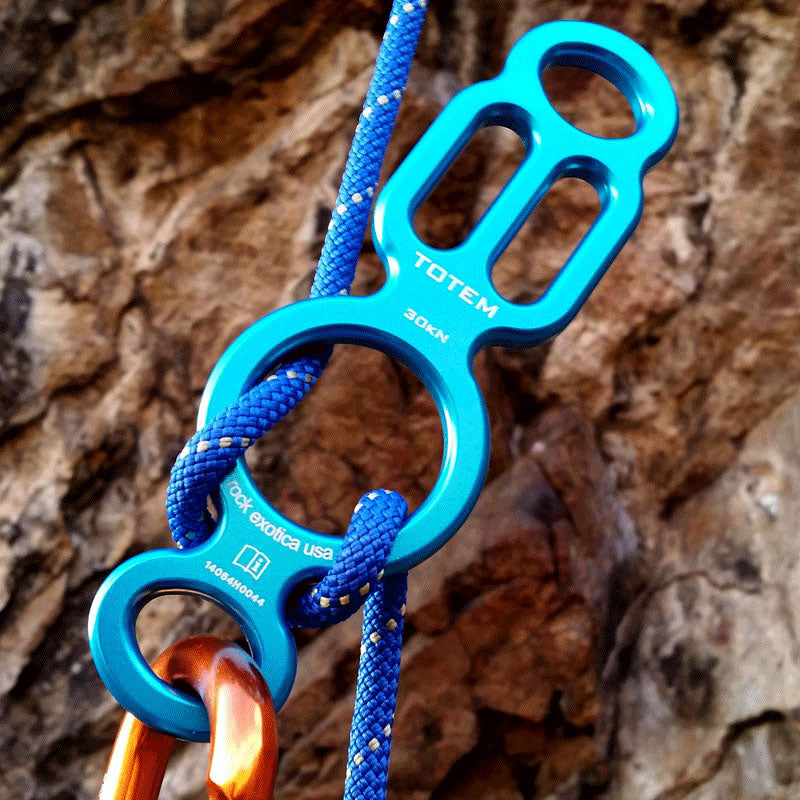 Rock Exotica Totem Descender– The Totem was designed to be the most versatile rigging and rappelling tool available. It can function as a rigging plate, an easy-to-lock-off figure 8. – Now available at MTN Shop US. - imagen 2