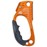 Ascensor Quick Up con tecnología de escalada de PMI: el ascensor Quick Up con tecnología de escalada de PMI es un mango ascendedor de aleación ligera. Sistema de levas antiinversión de uso con una sola mano. Para uso con cuerda de 8 mm a 13 mm. – Ahora disponible en MTN Shop US.