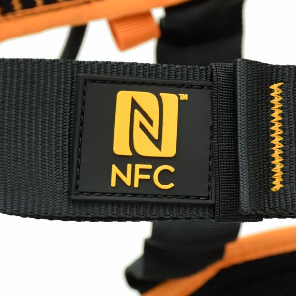 Arnés cómodo Kong Itaka con NFC: el arnés Kong Itaka es extremadamente liviano y cómodo y está preparado para NFC para permitir inspecciones y trazabilidad rápidas. El Itaka tiene tres puntos de anclaje y dos anillos de posicionamiento de aleación ligera. – Ahora disponible en MTN Shop US. - imagen 4