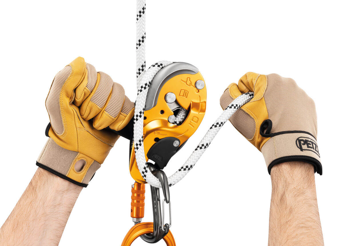 Mosquetón Petzl FREINO Z - Espuela de fricción