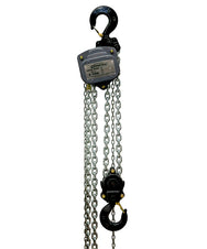 OZ Lifting Industrial Chain Hoist– The Oz Lifting industrial chain hoist is an all-steel chain hoist available in capacities of 0.25 ton, 0.5 ton, 1 ton, 2 ton, 3 ton and 5 ton. The hoist uses a 100% load tested grade 80 alloy chain and features fully enclosed gearing for protection against contaminants and debris. The hoist has load sheave bearings and a long lasting powder coated finish. The steel handle has a rubber grip for easy control and grip. The hoist also has forged alloy steel hooks to securely a - imagen 6