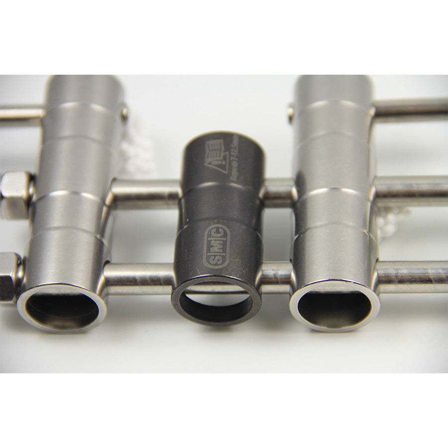 Parrilla de freno PMI SMC - Micro U Rack de acero inoxidable con barras: el SMC Micro U Rack es el más pequeño y liviano de todos los SMC Rappel Racks. Este soporte es ideal para escalada deportiva, espeleología y escenarios de rápel largo. Ahora disponible en MTN Shop EE. UU.