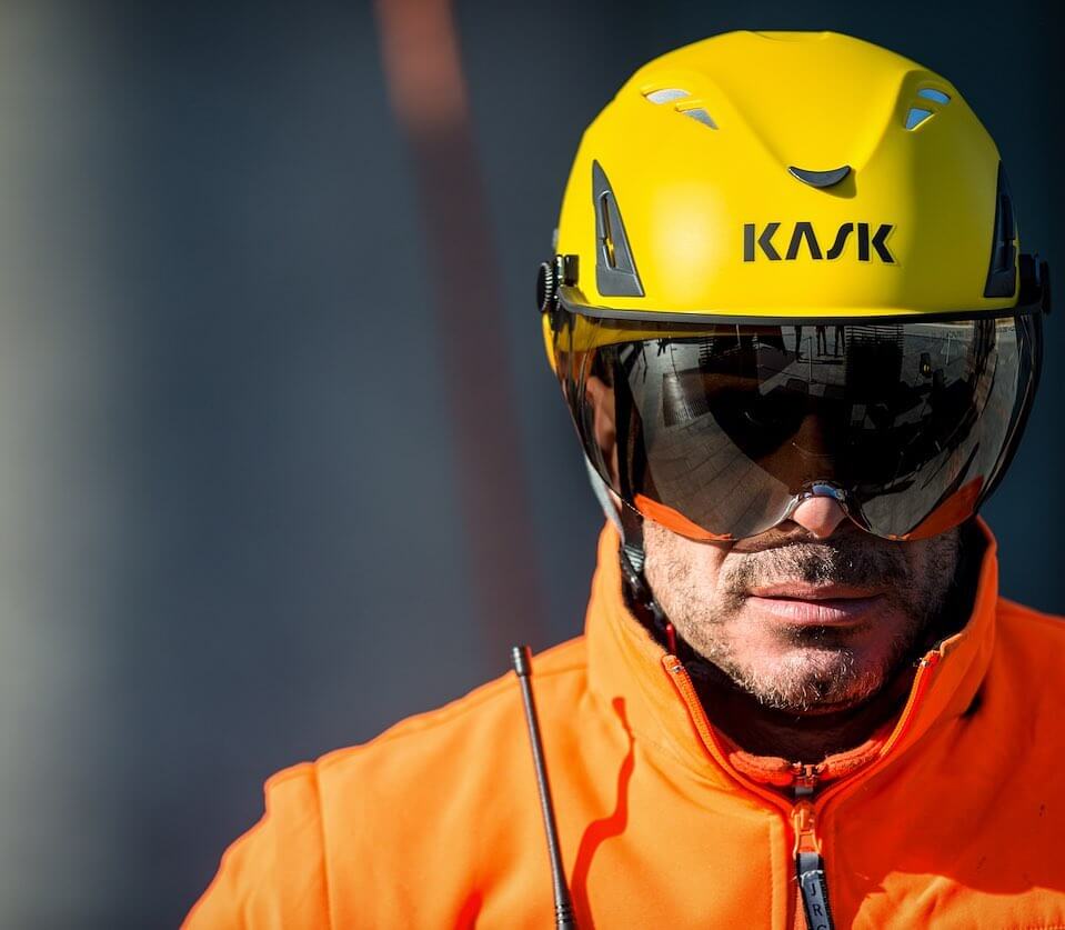 KASK SuperPlasma Visor V2: Visor V2 de KASK es un visor de casco compatible con la línea de cascos Superplasma. Gran protección para los ojos con una lente antivaho y resistente a los arañazos. CE EN 166. – Ya disponible en MTN Shop US.