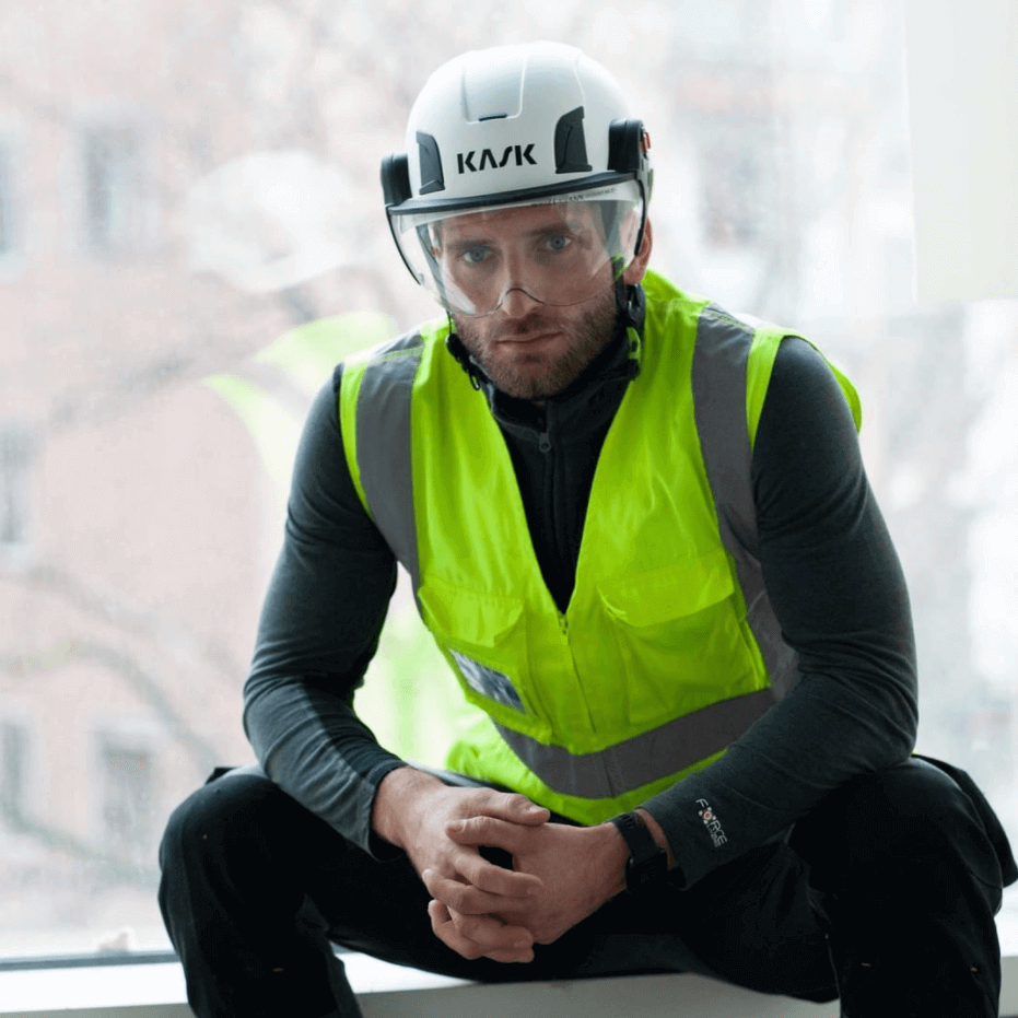 Visera KASK Zenith - Zen: la visera para casco KASK Zen funciona con cascos Zenith y es antivaho y resistente a los arañazos. Clase óptica 2 y compatible con EN, ANSI y AS/NZS. Elegante y seguro. – Ahora disponible en MTN Shop US.