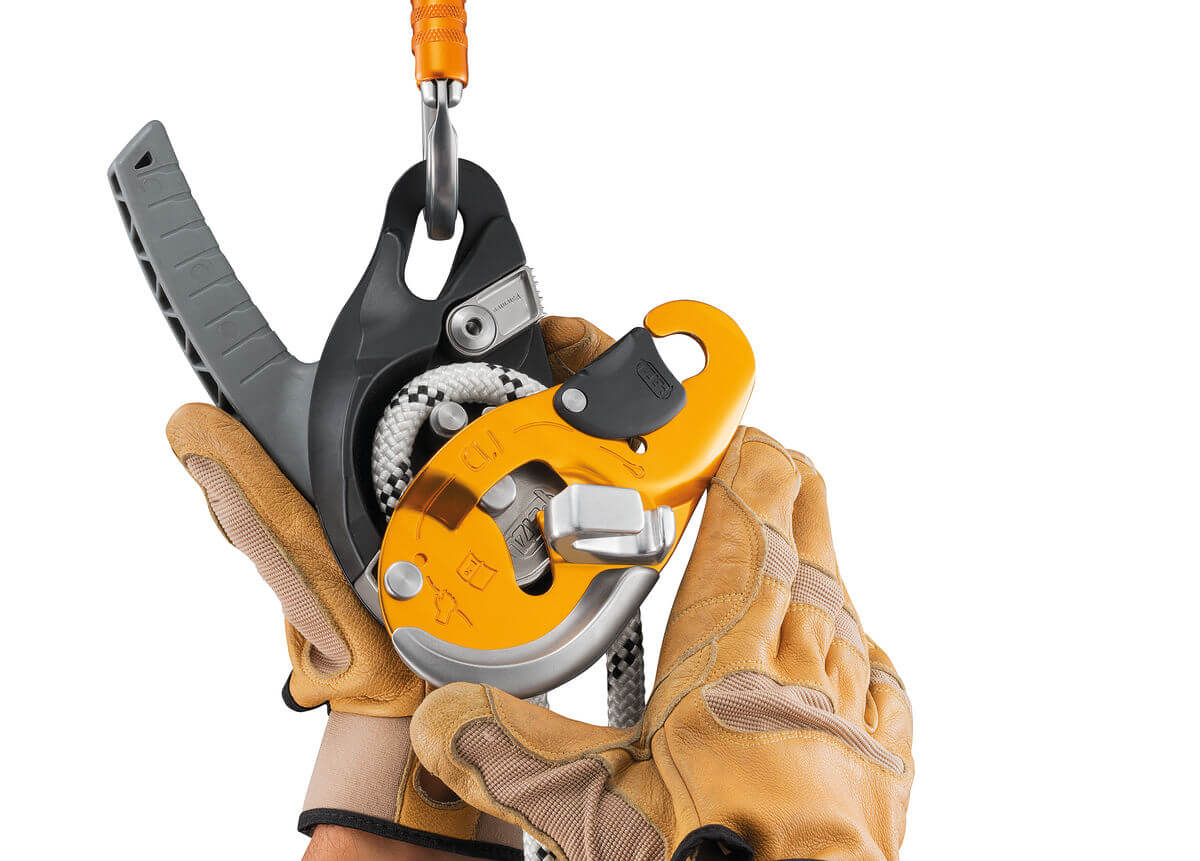 Petzl  I’D® EVAC Descender/Belay Device - Setting up the Rope - imagen 2