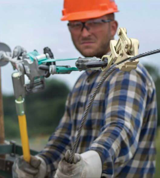 Agarre de alambre CM Lineman - Modelo estándar: correas extra grandes de calidad superior con diseño de carcasa de placa lateral doble. Retención de carga positiva en todos los ambientes. – Ahora disponible en MTN Shop US.